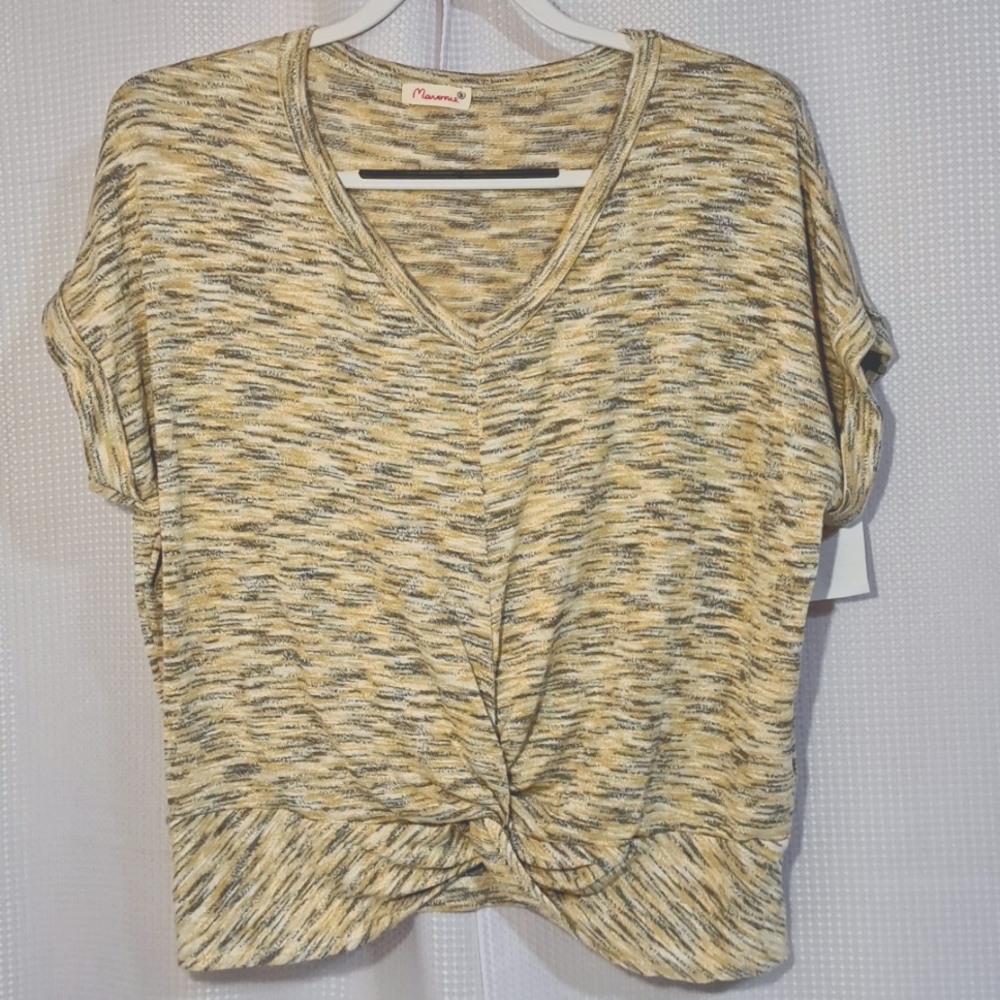 NWT! Maronie Gorgeous Sweater